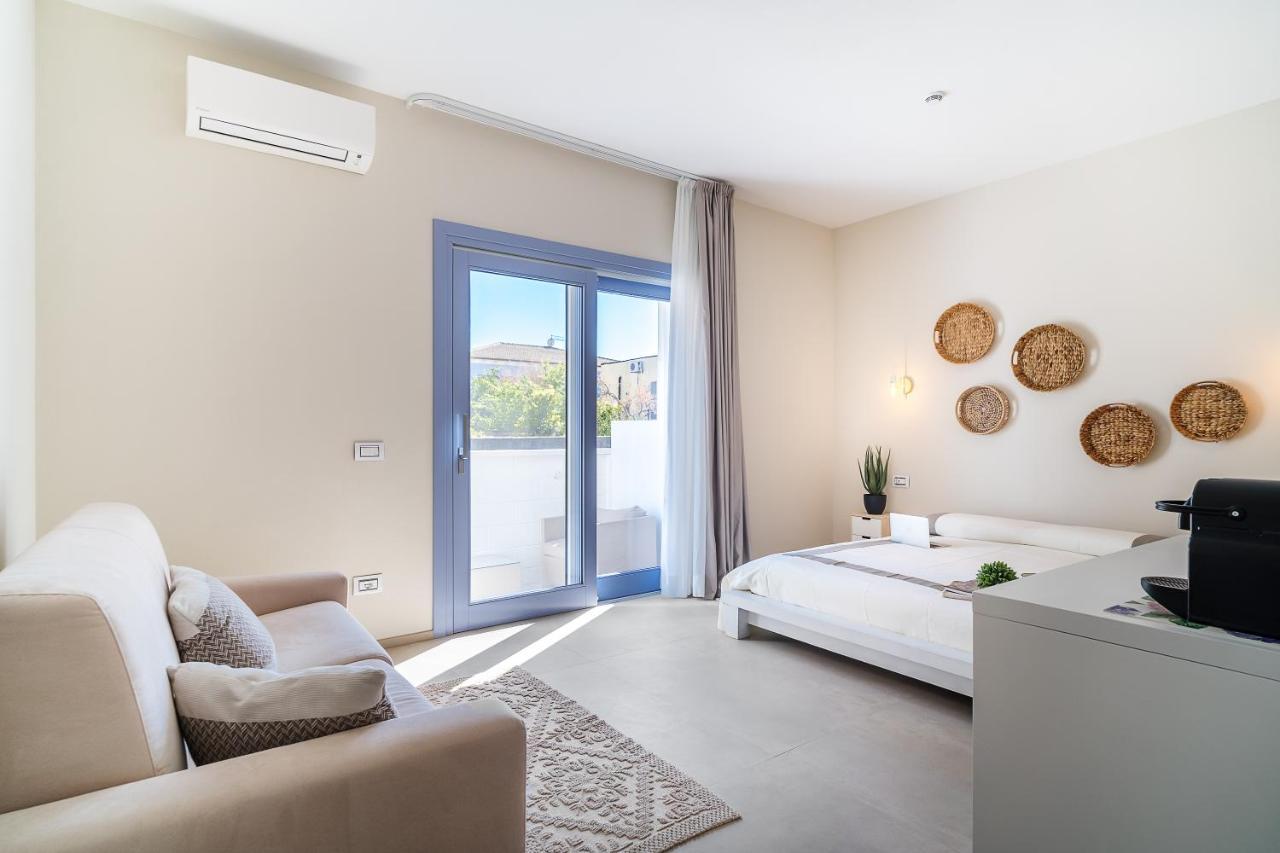 Enjoy Your Stay - Guest House - ออลเบีย ภายนอก รูปภาพ
