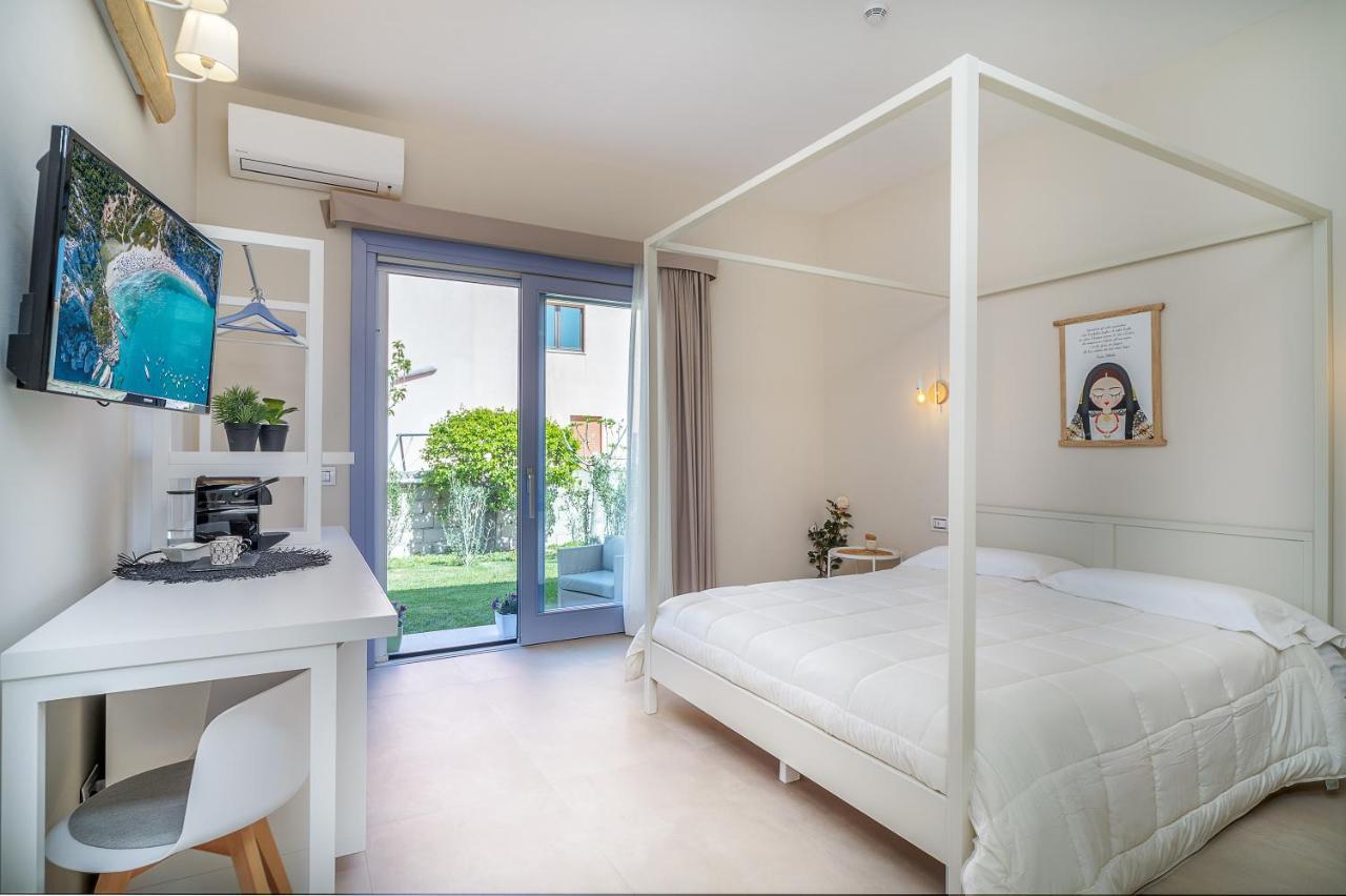 Enjoy Your Stay - Guest House - ออลเบีย ภายนอก รูปภาพ
